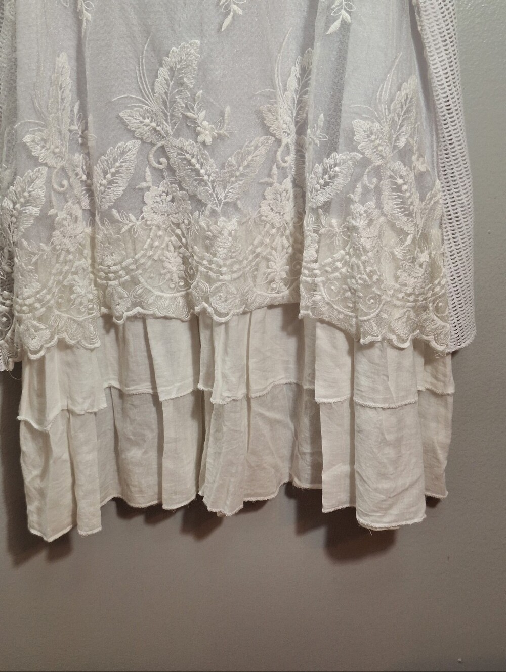 Indigo Soul White Embroidered Sleeveless Tiered Mini Dress Medium Boho Flowy - Picture 2 of 16